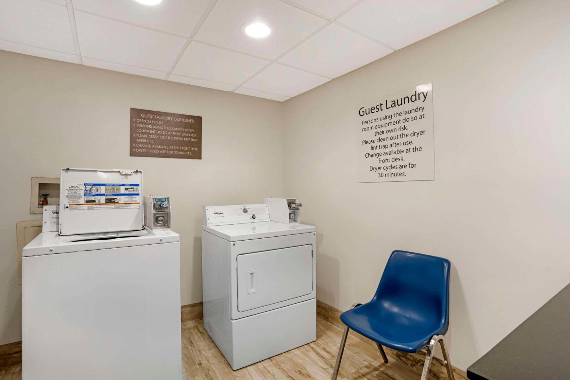 Comfort Suites Near Birkdale Village- Хантерсвилл Экстерьер фото