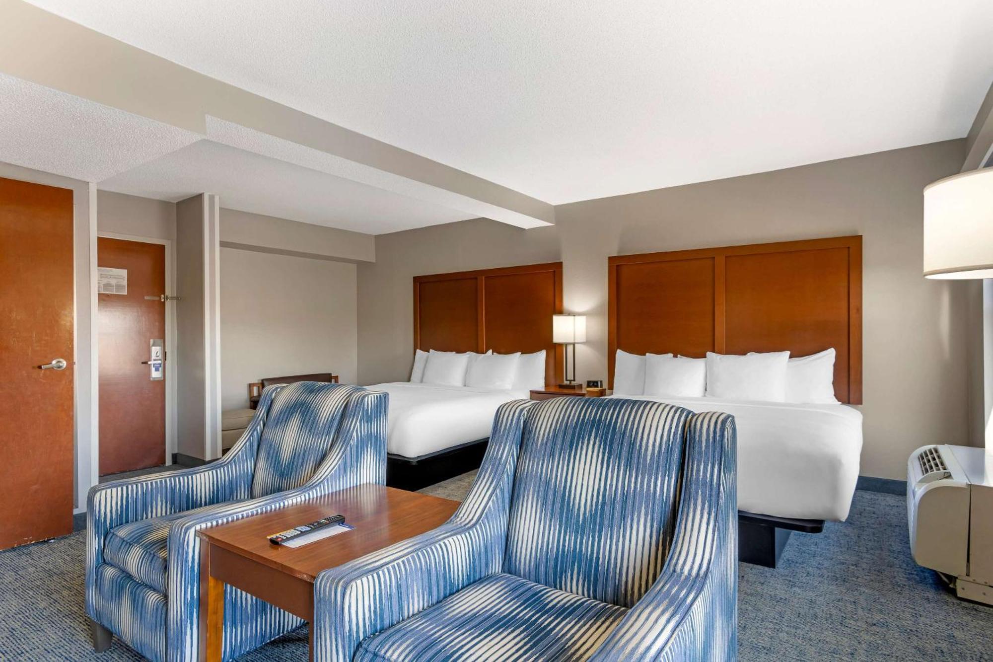 Comfort Suites Near Birkdale Village- Хантерсвилл Экстерьер фото