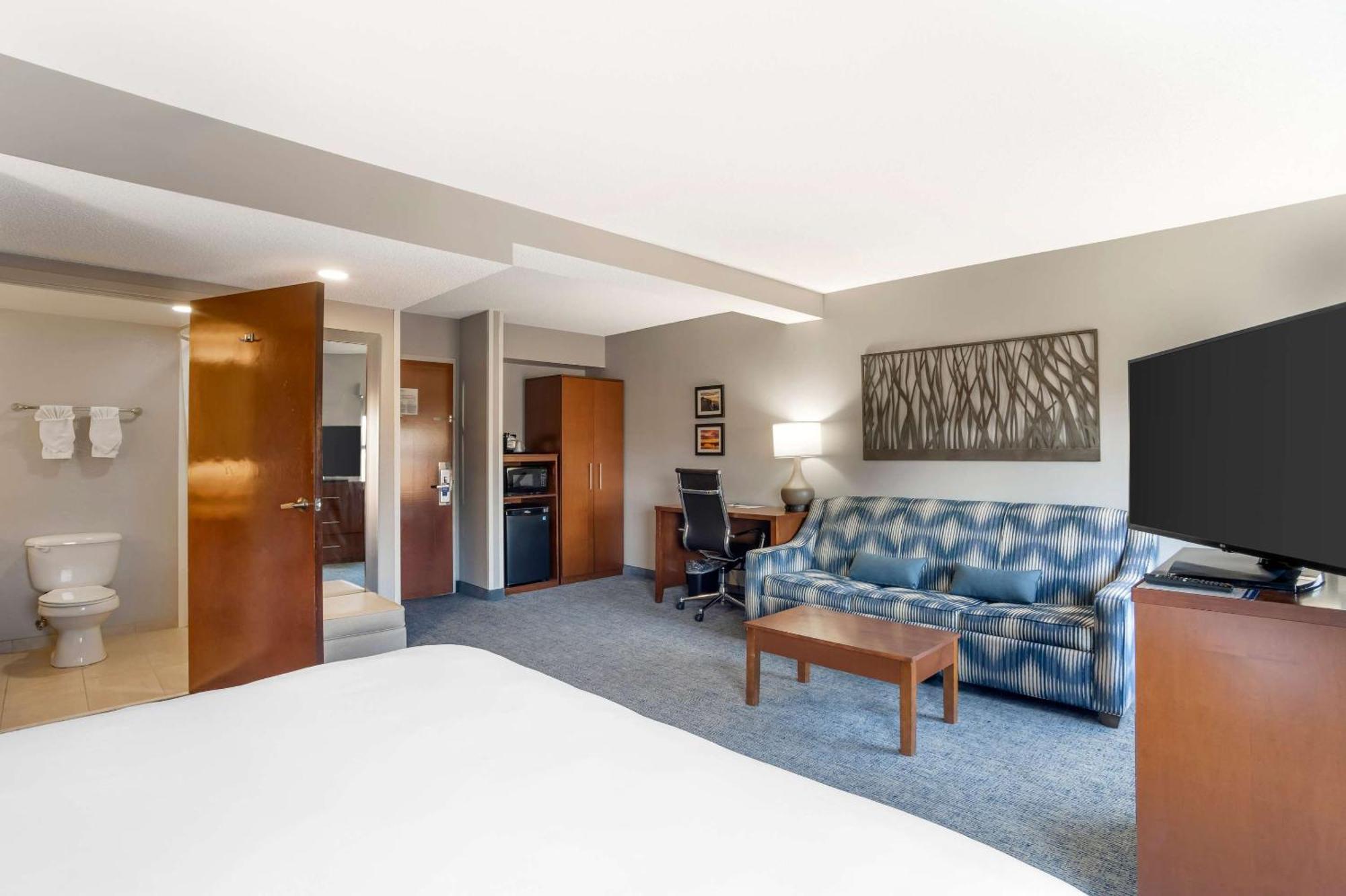 Comfort Suites Near Birkdale Village- Хантерсвилл Экстерьер фото