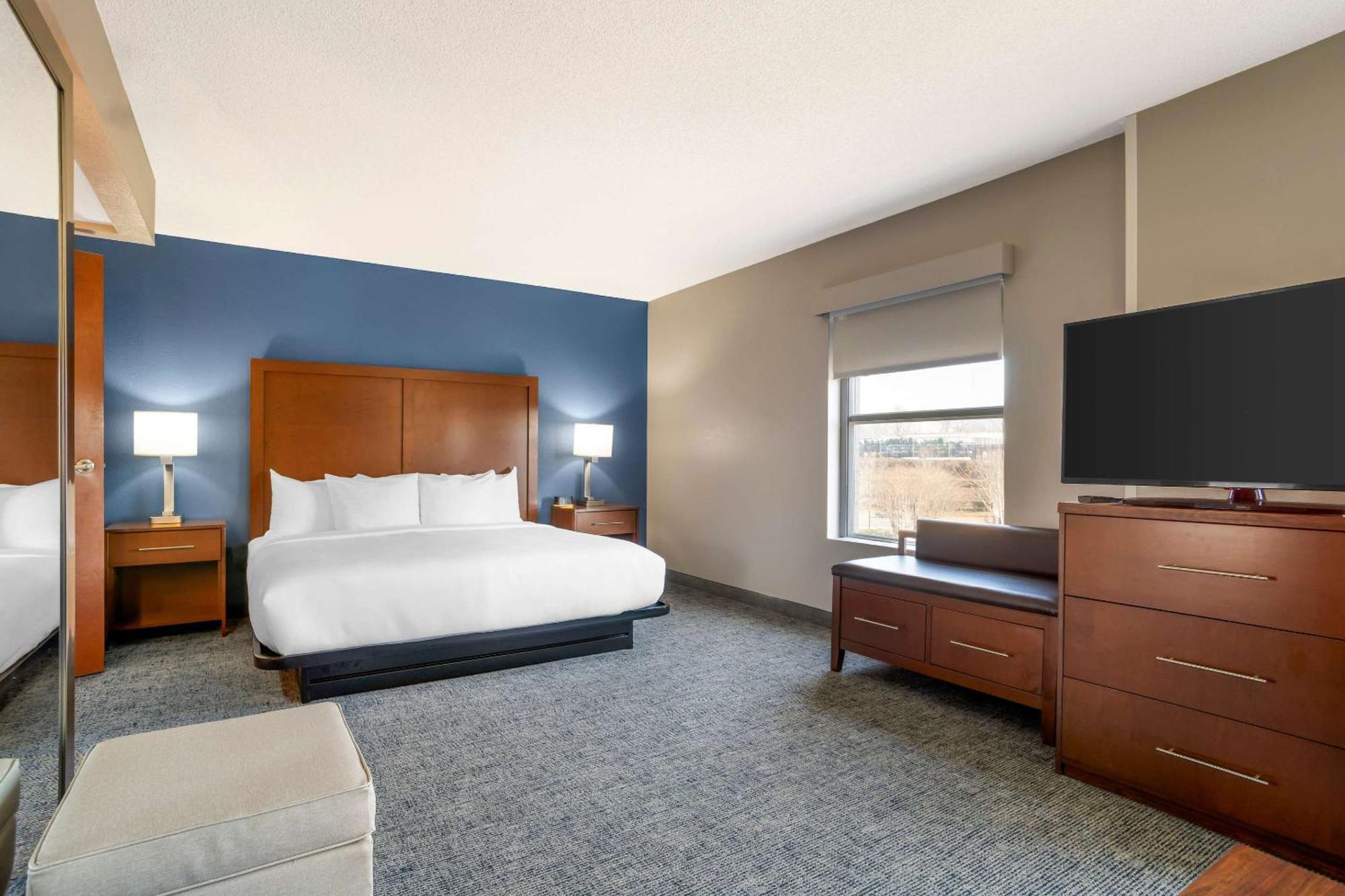 Comfort Suites Near Birkdale Village- Хантерсвилл Экстерьер фото