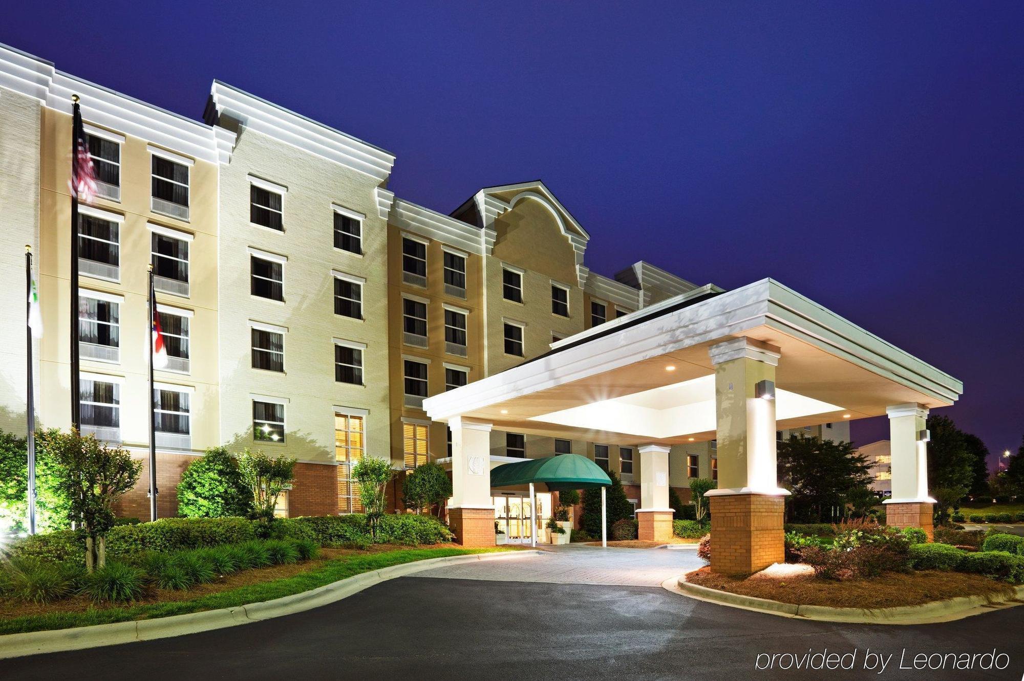Comfort Suites Near Birkdale Village- Хантерсвилл Экстерьер фото